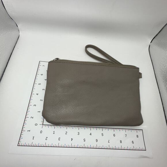 Nine West pocketbook - 8” x 6” Black / Gray - Picture 2 of 9